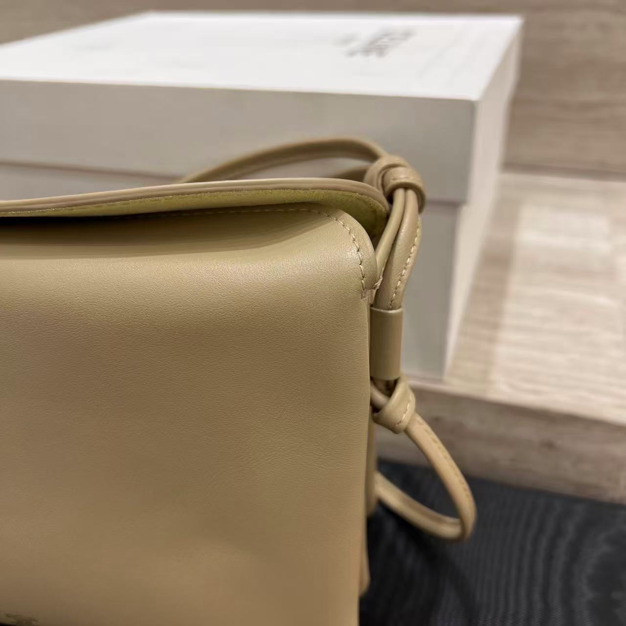 Celine TRIO FLAP IN Smooth Lambskin view 8