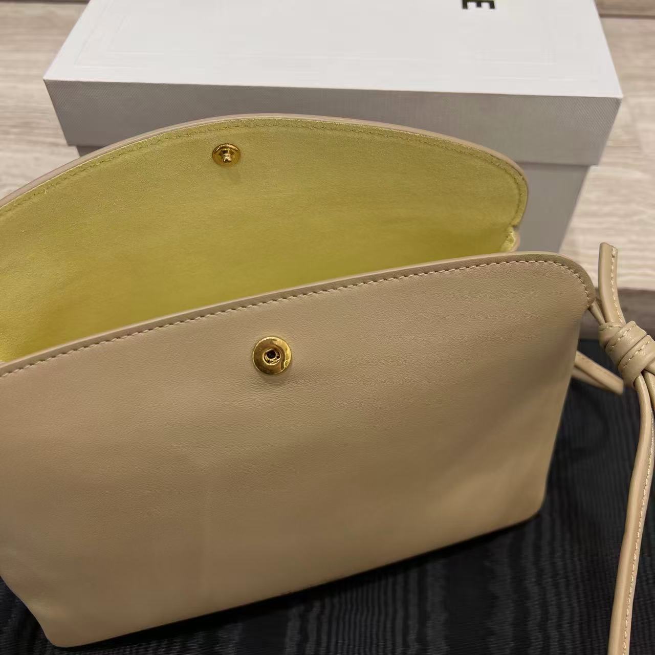 Celine TRIO FLAP IN Smooth Lambskin view 9