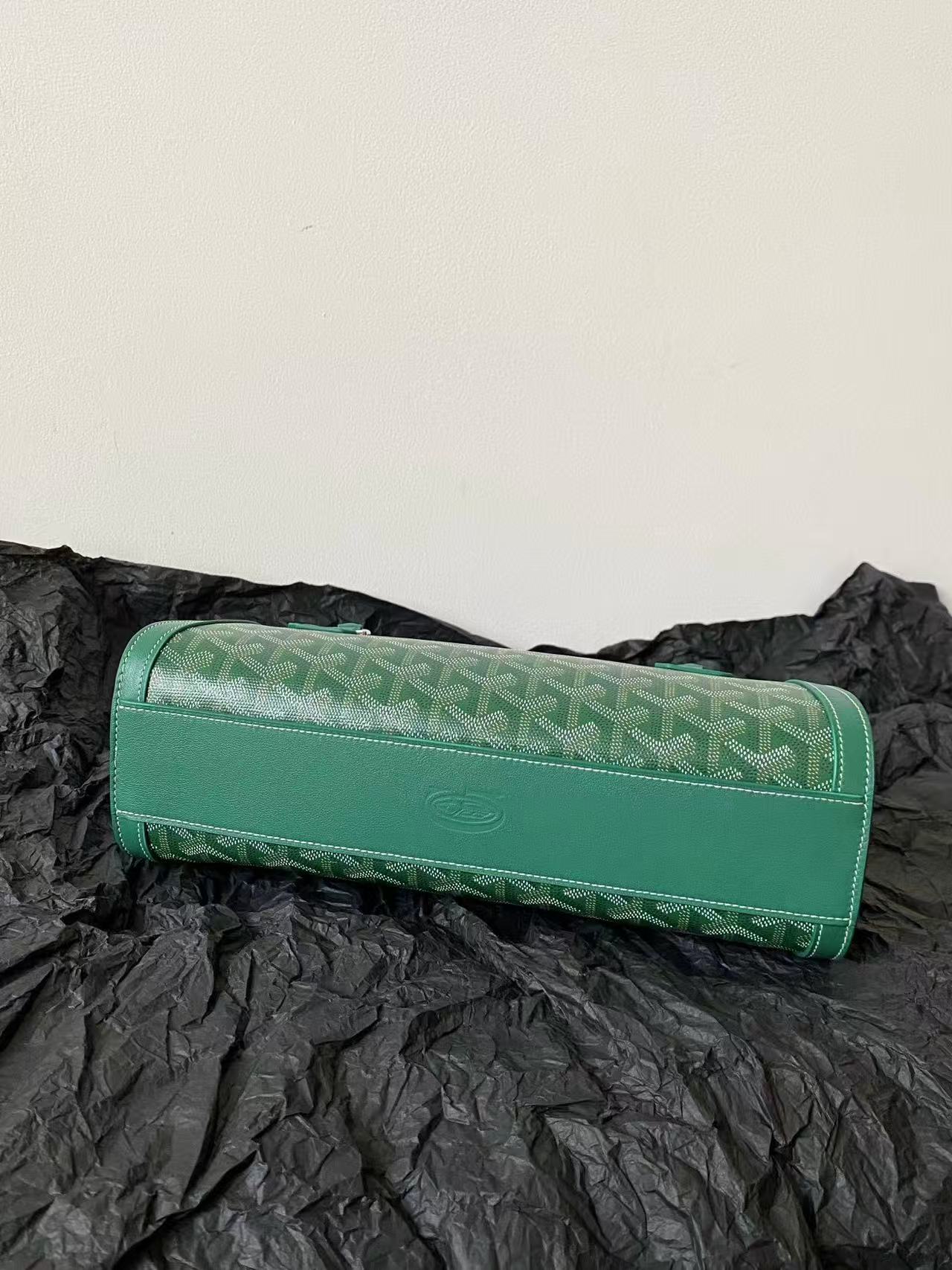 Goyard Bonbonnière bag view 40
