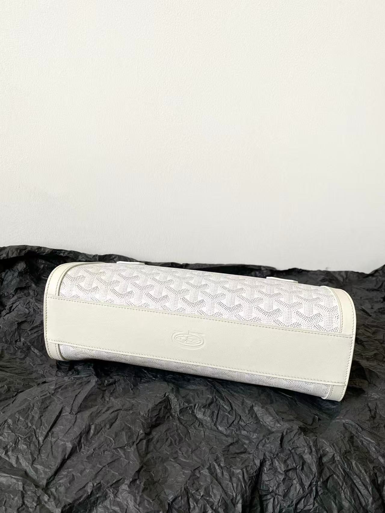 Goyard Bonbonnière bag view 75