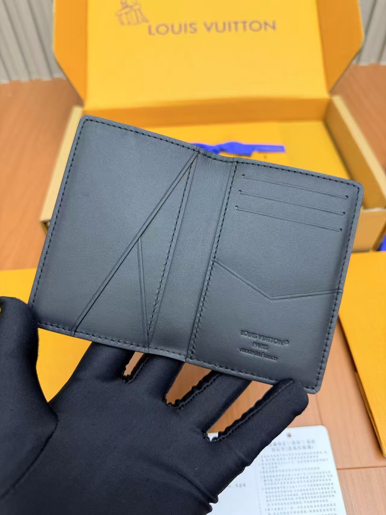 Louis Vuitton M26774 Passport Cover view 6