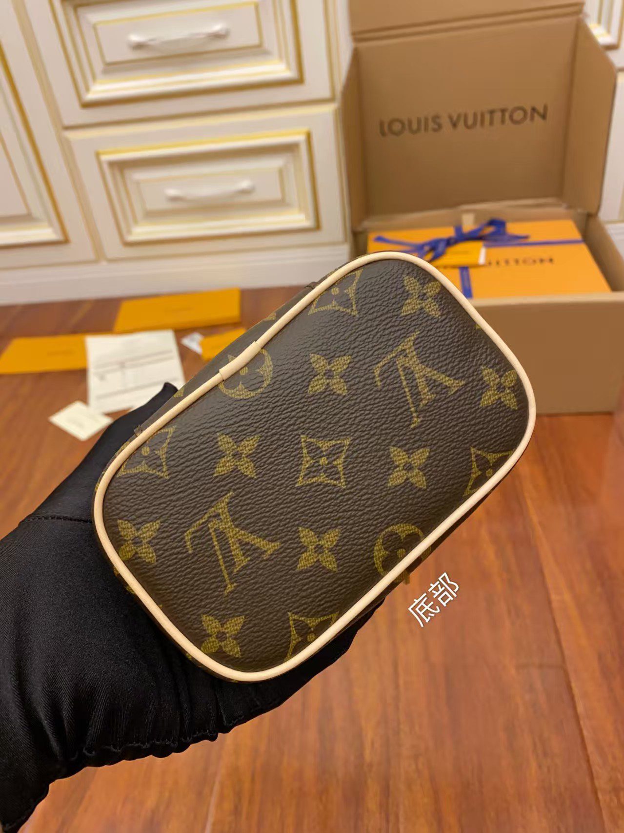 Louis Vuitton M44936 Nice Nano view 4