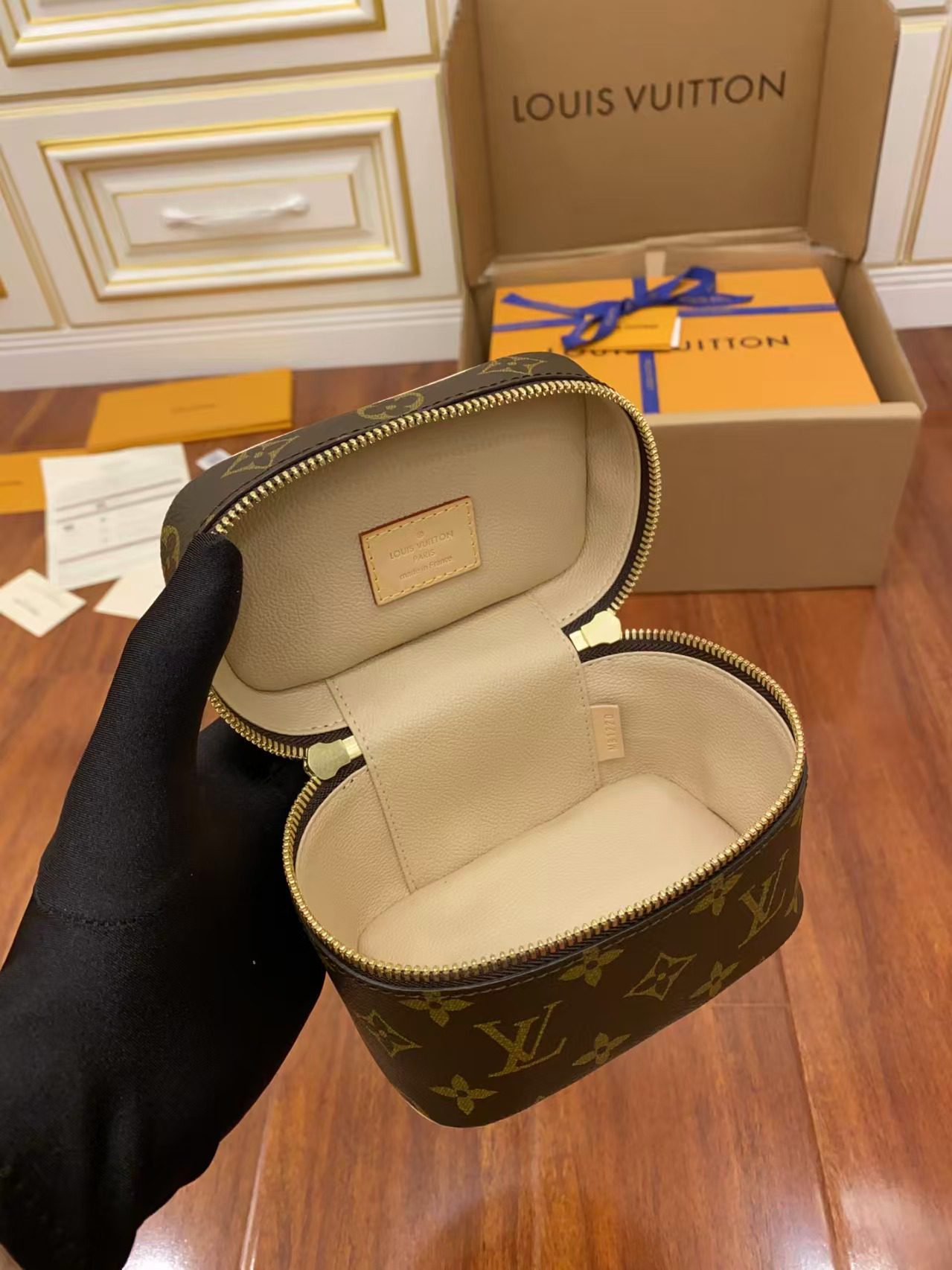 Louis Vuitton M44936 Nice Nano view 9