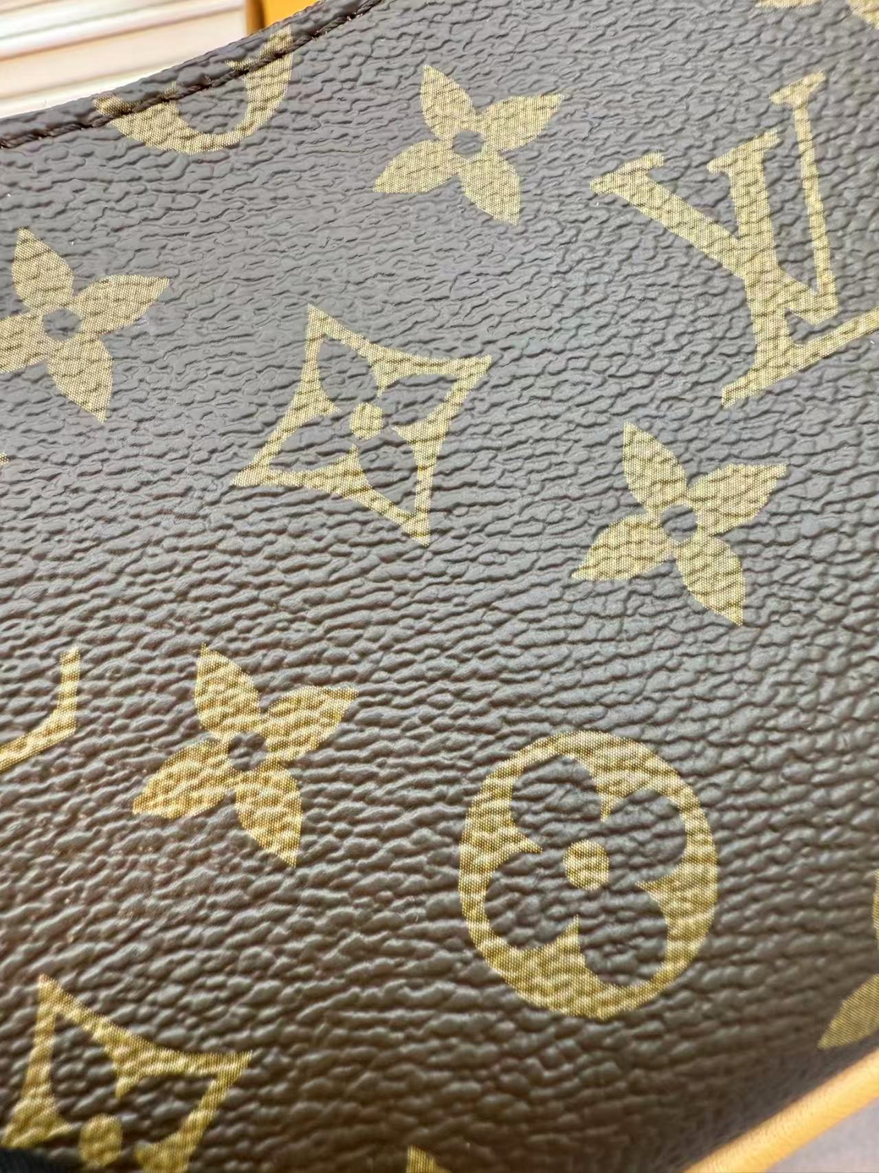 Louis Vuitton M25519 Nano Boulogne view 11