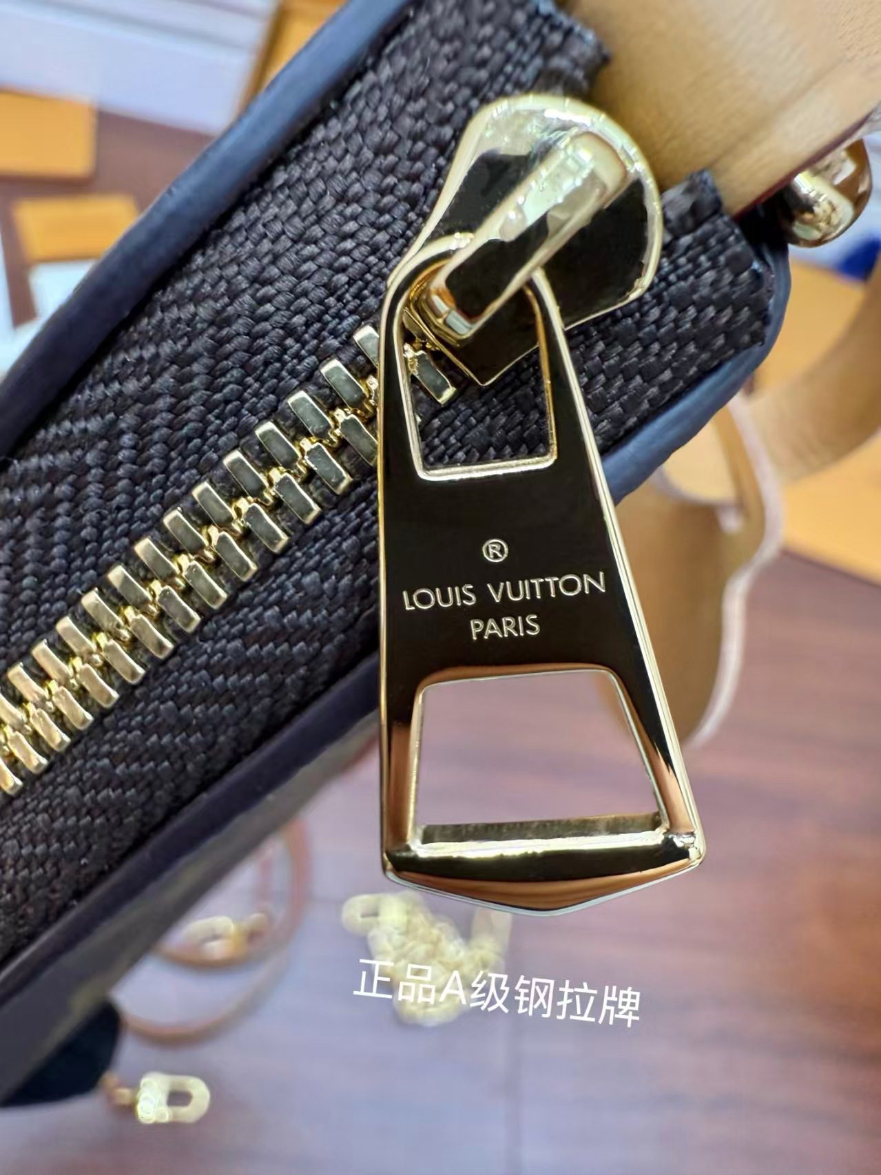 Louis Vuitton M25519 Nano Boulogne view 7