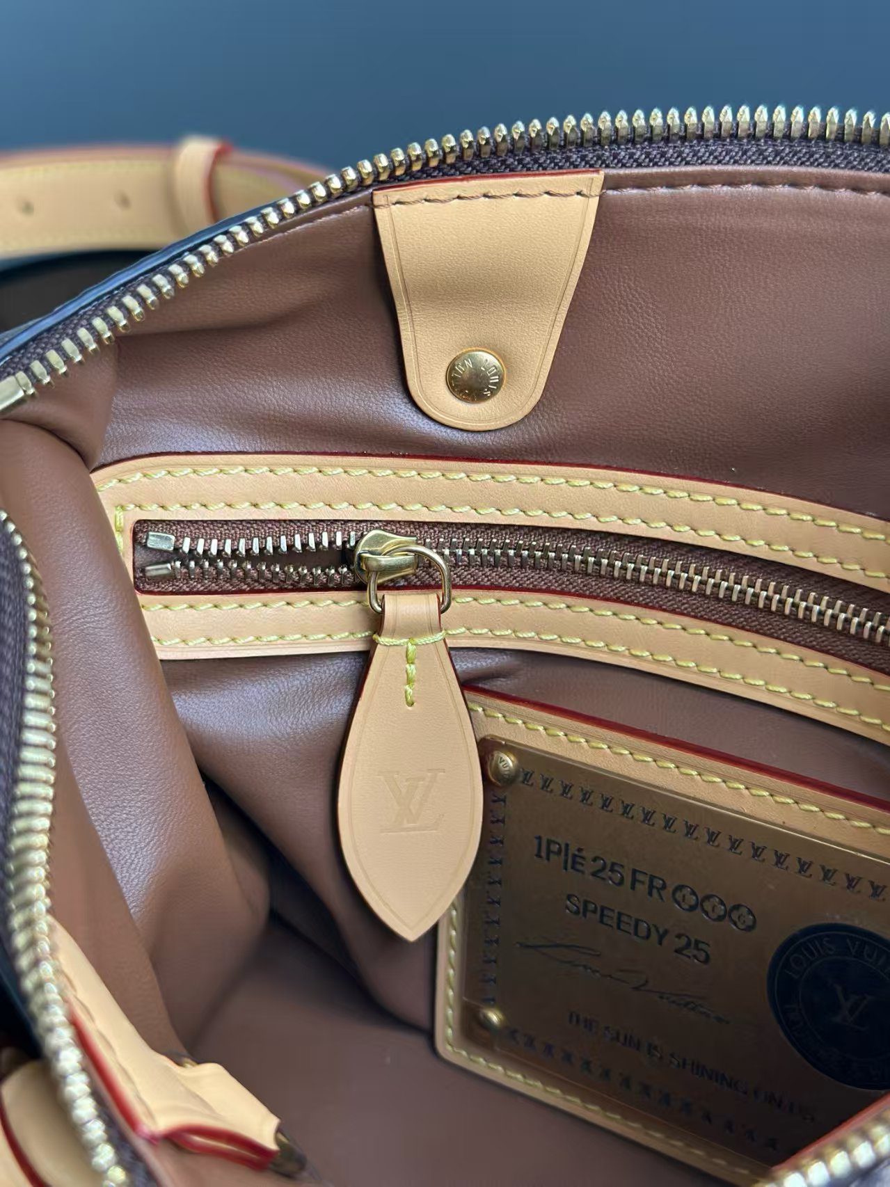 Louis Vuitton M24443 Speedy P9 Bandouliere25 view 8