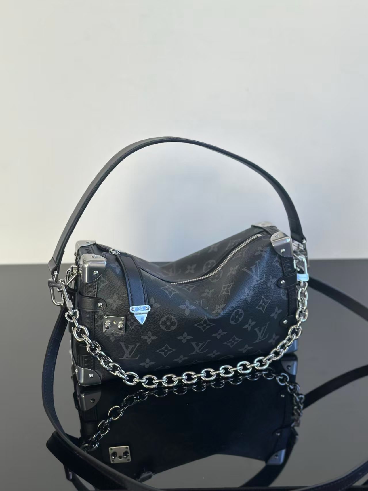 Louis Vuitton M26226 Side Trunk MM East West view 1