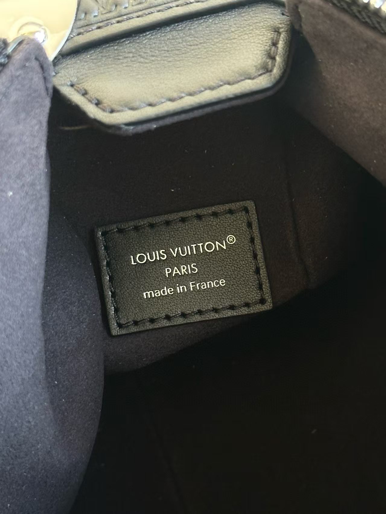 Louis Vuitton M26226 Side Trunk MM East West view 12