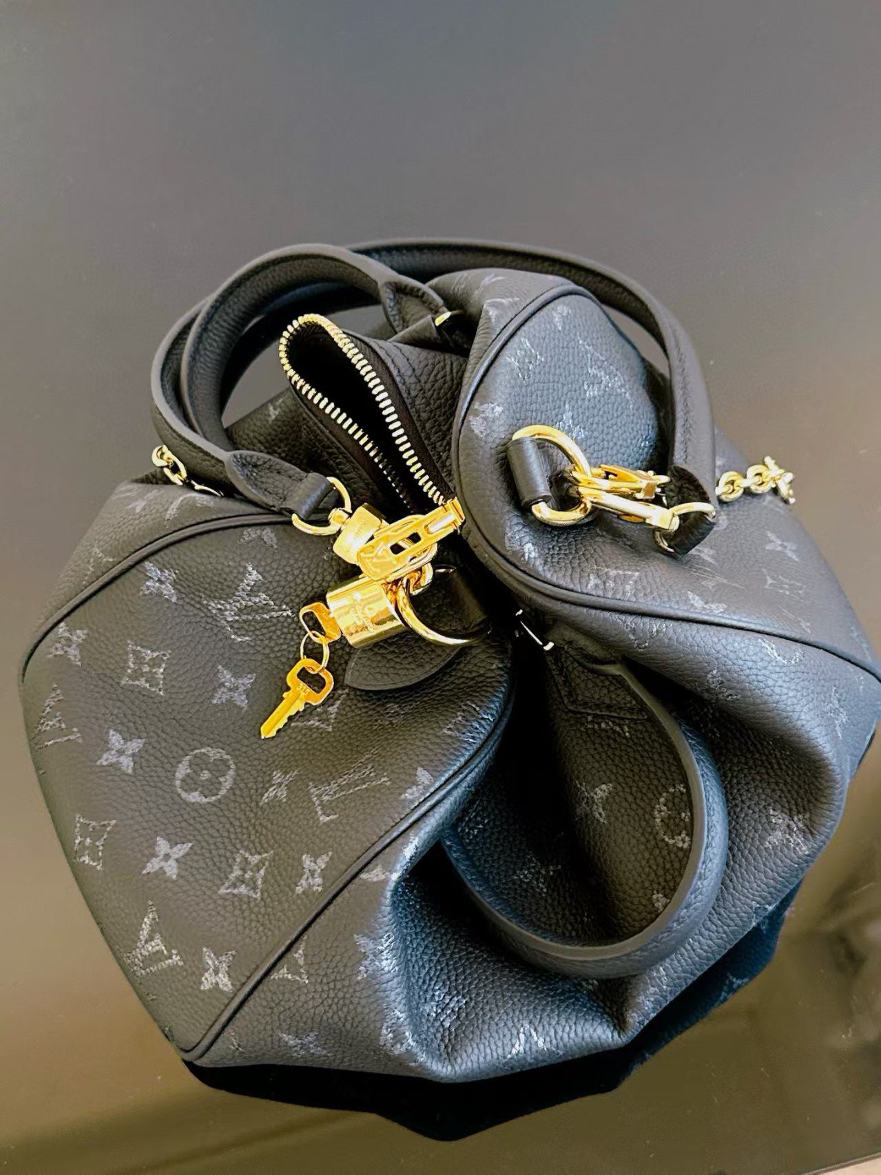 Louis Vuitton M26486 Speedy Bandoulière 25 view 7