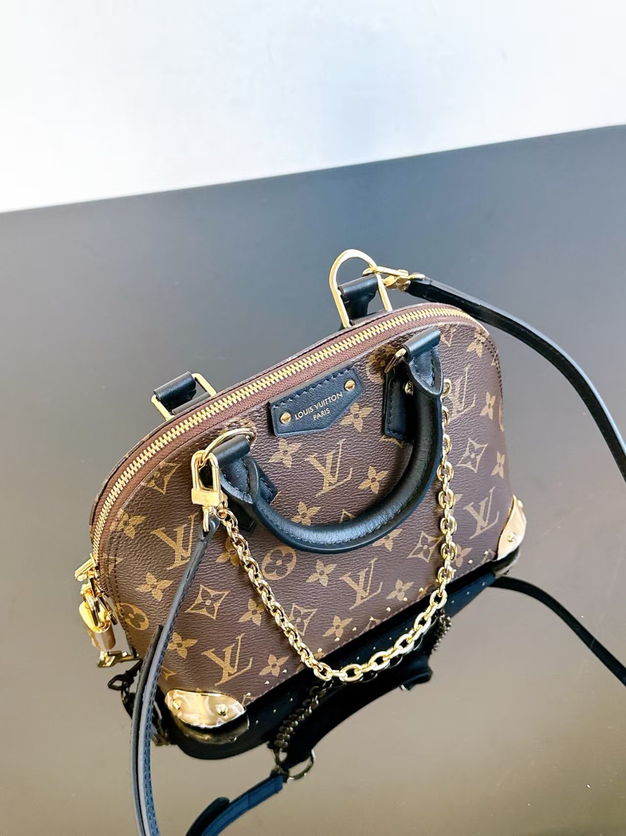 Louis Vuitton M26084 Alma Trunk BB view 4