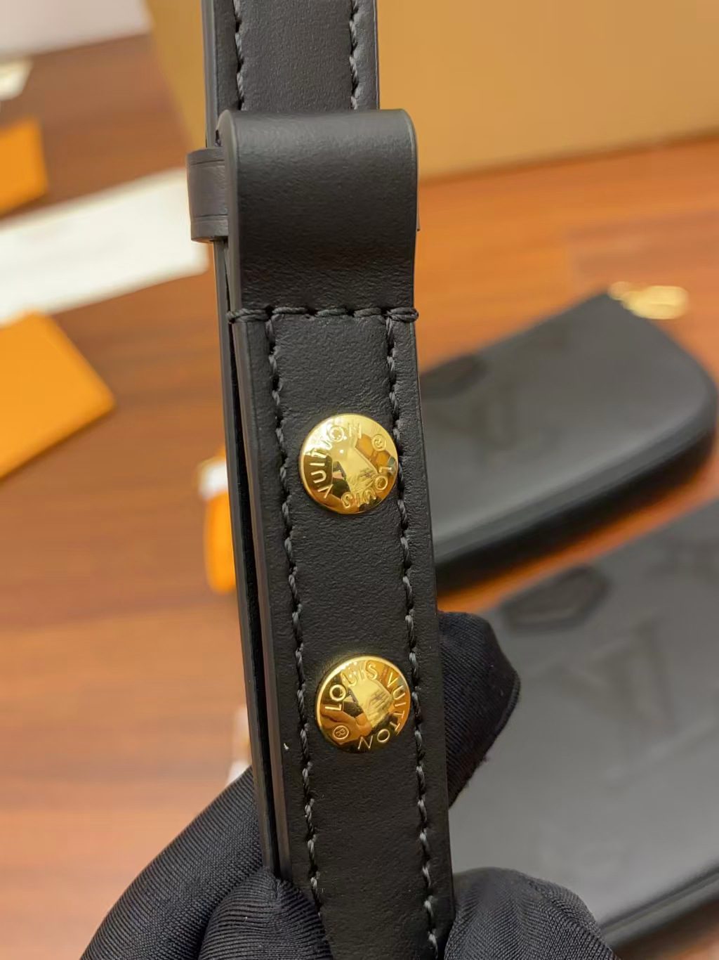 Louis Vuitton M80399 Multi Pochette Accessoires view 12