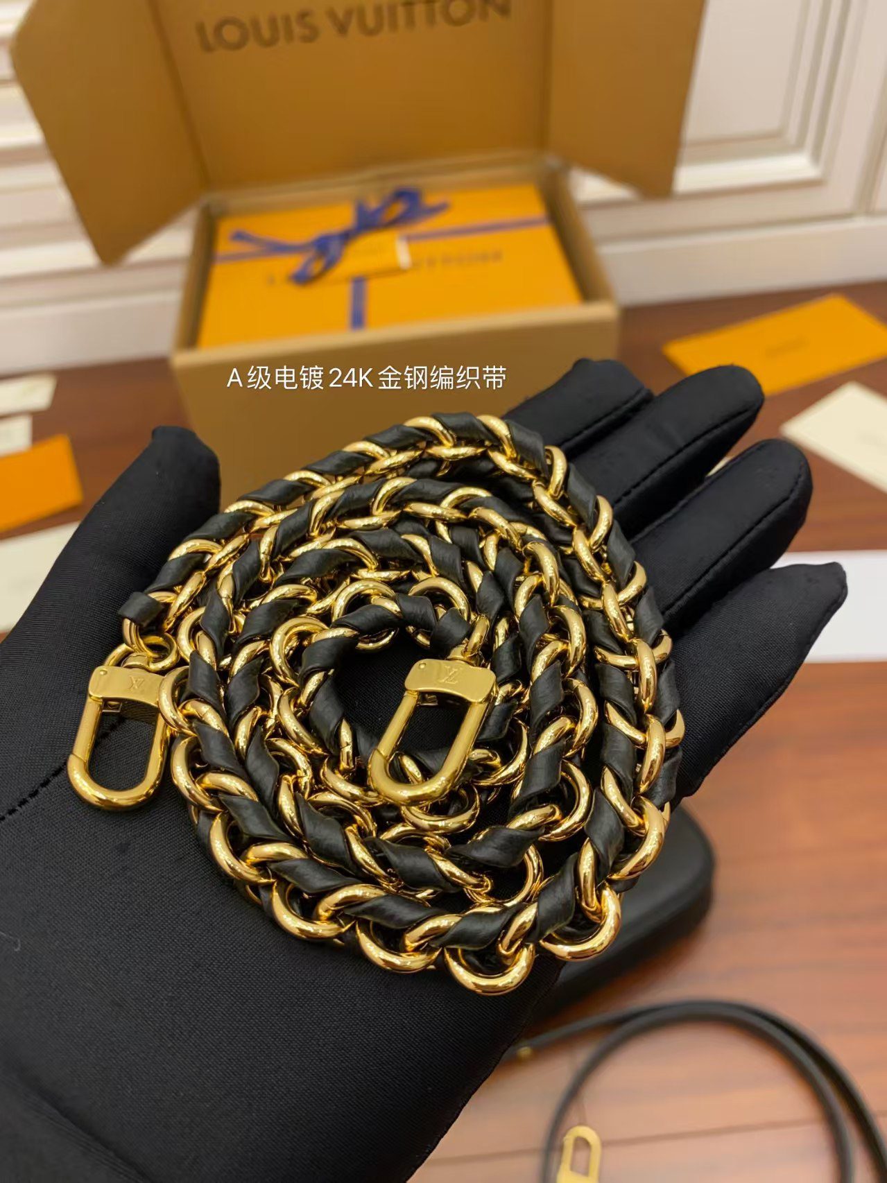 Louis Vuitton M80399 Multi Pochette Accessoires view 7