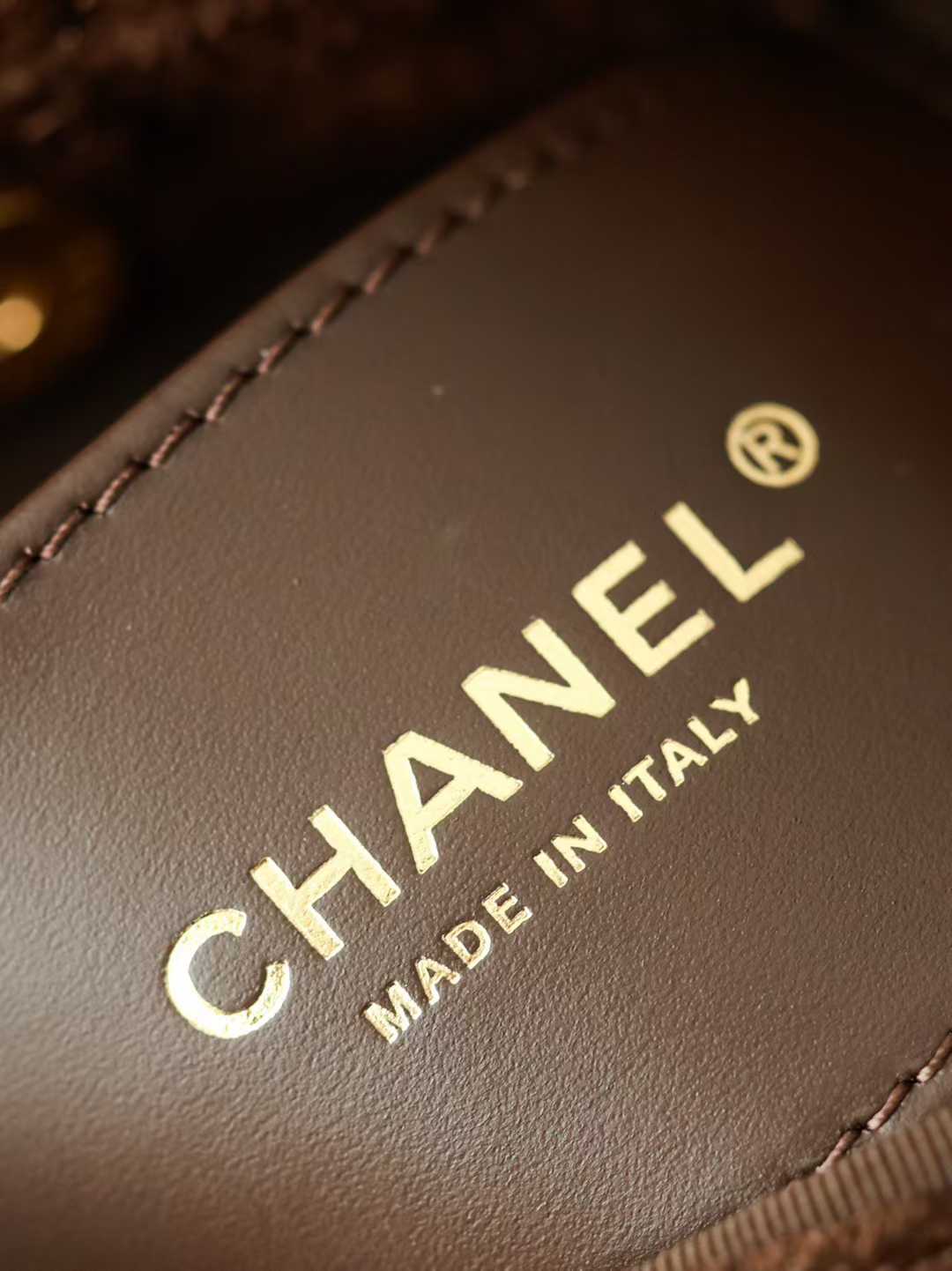 Chanel Mini Pouch view 5