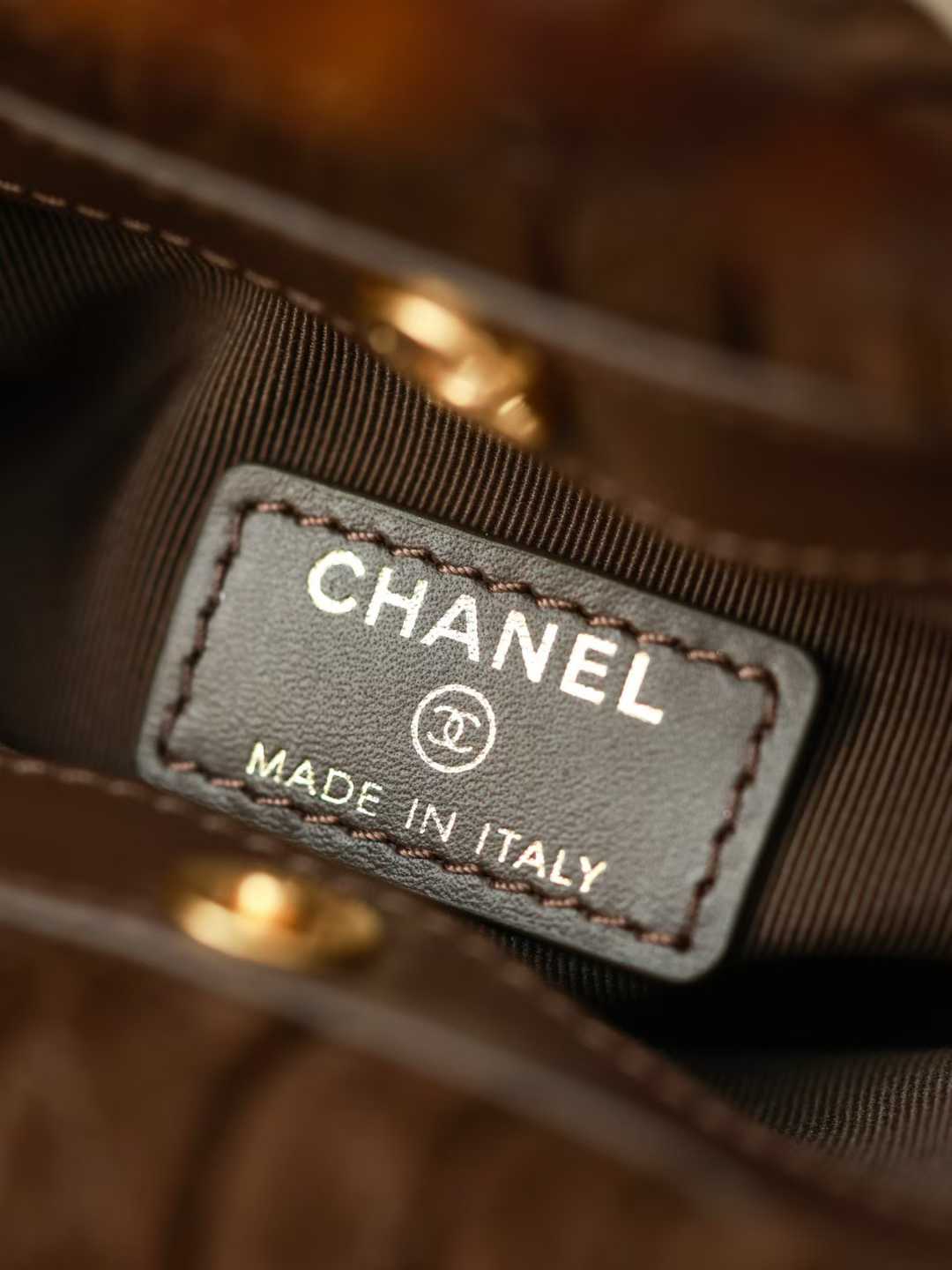 Chanel Mini Pouch view 5