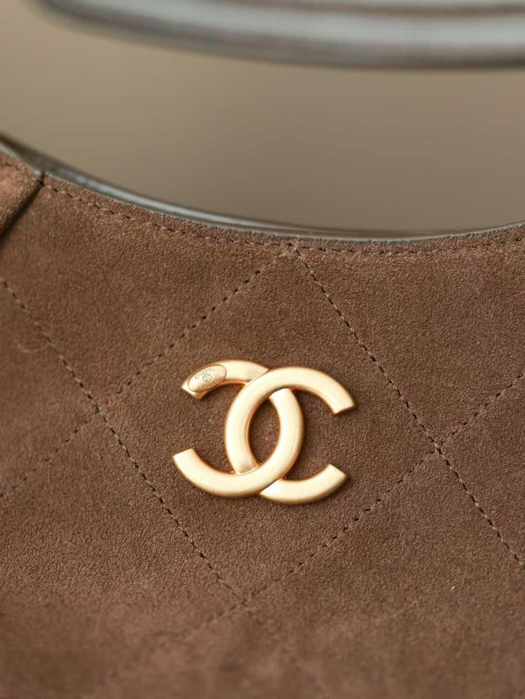 Chanel 26C Hippie bag view 4