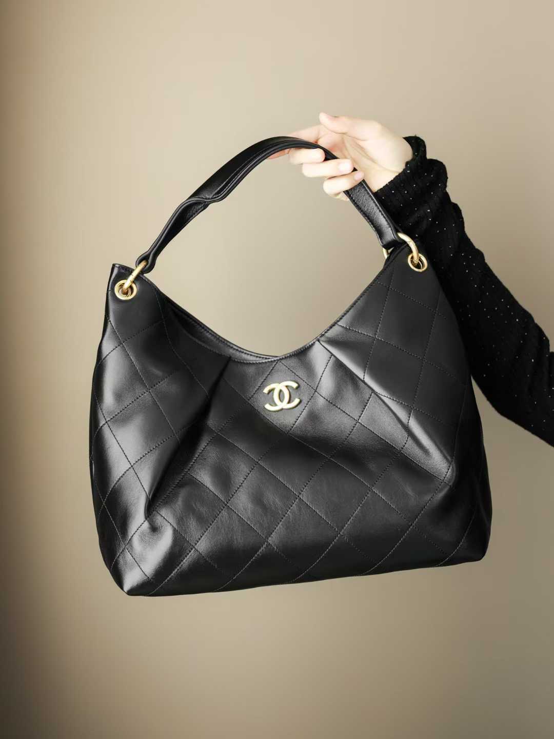Chanel 26c Hobo Bag view 1