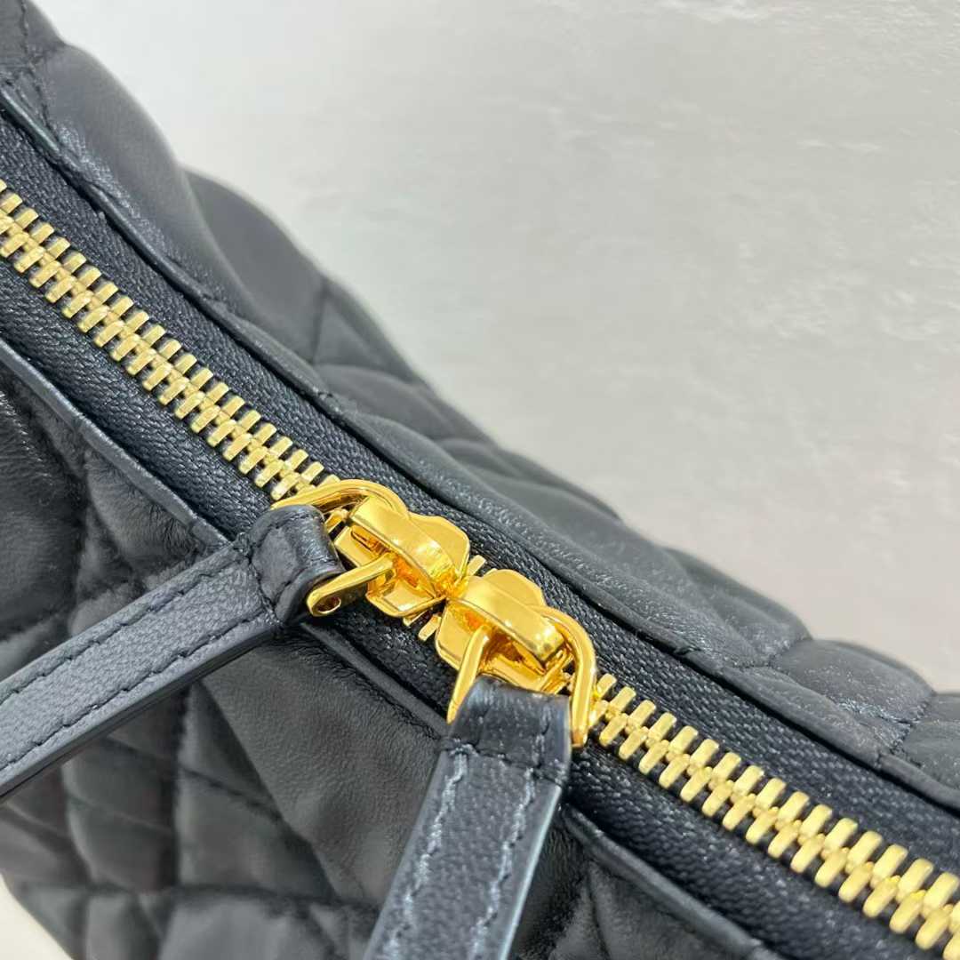 Dior Medium D-Dream Bag view 7