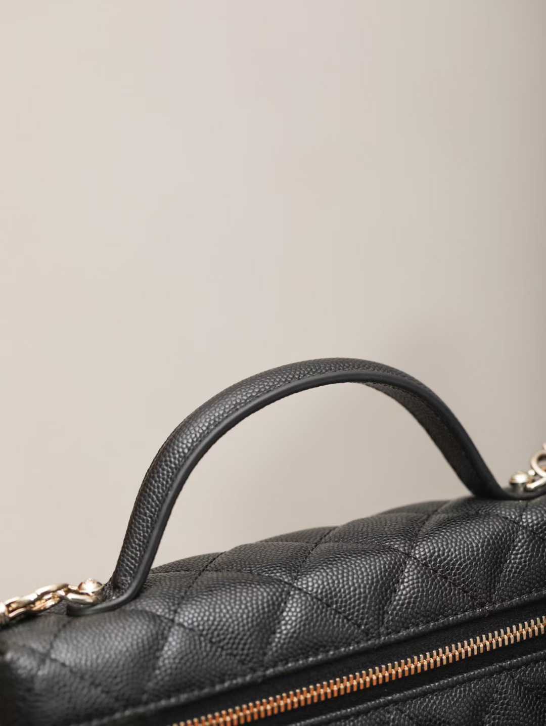 Chanel 26C Top handle box bag view 6