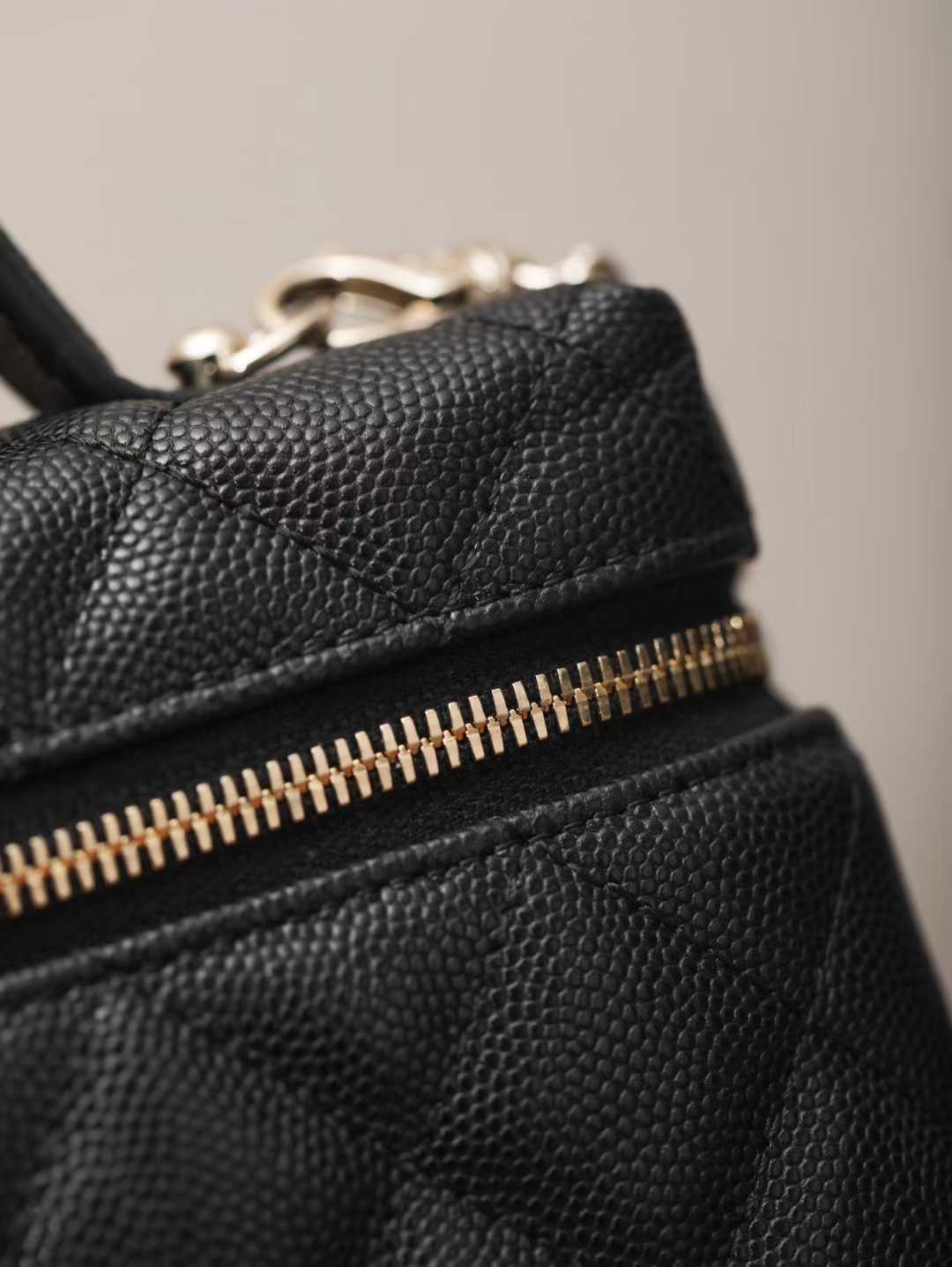 Chanel 26C Top handle box bag view 7