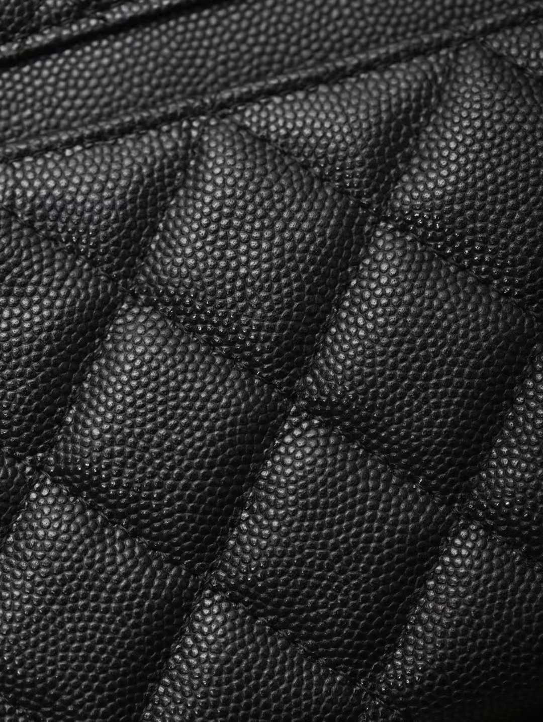 Chanel 26C Top handle box bag view 9