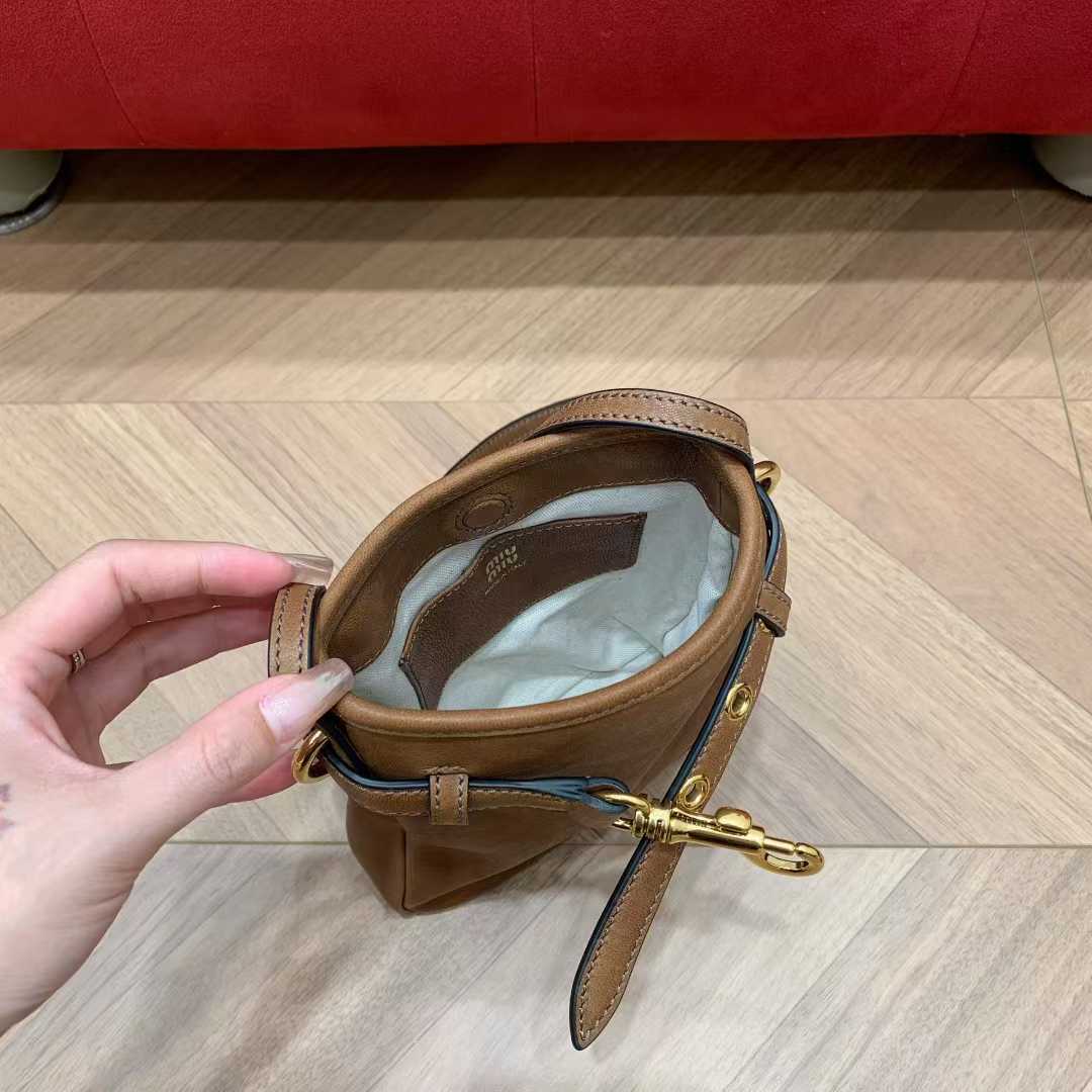 Miu Miu Nappa leather pouch view 8