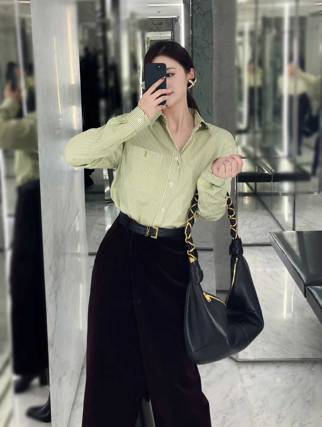 Saint Laurent AMALIA hobo in lambskin view 2