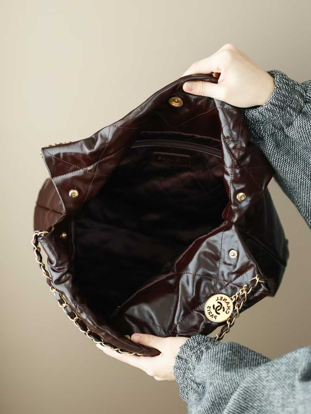 Chanel 22s Shopping Bag view 3