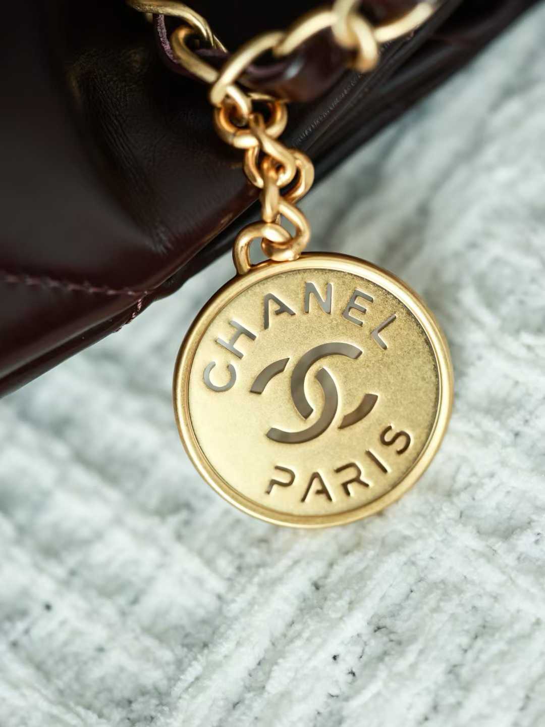 Chanel 22s Shopping Bag view 6