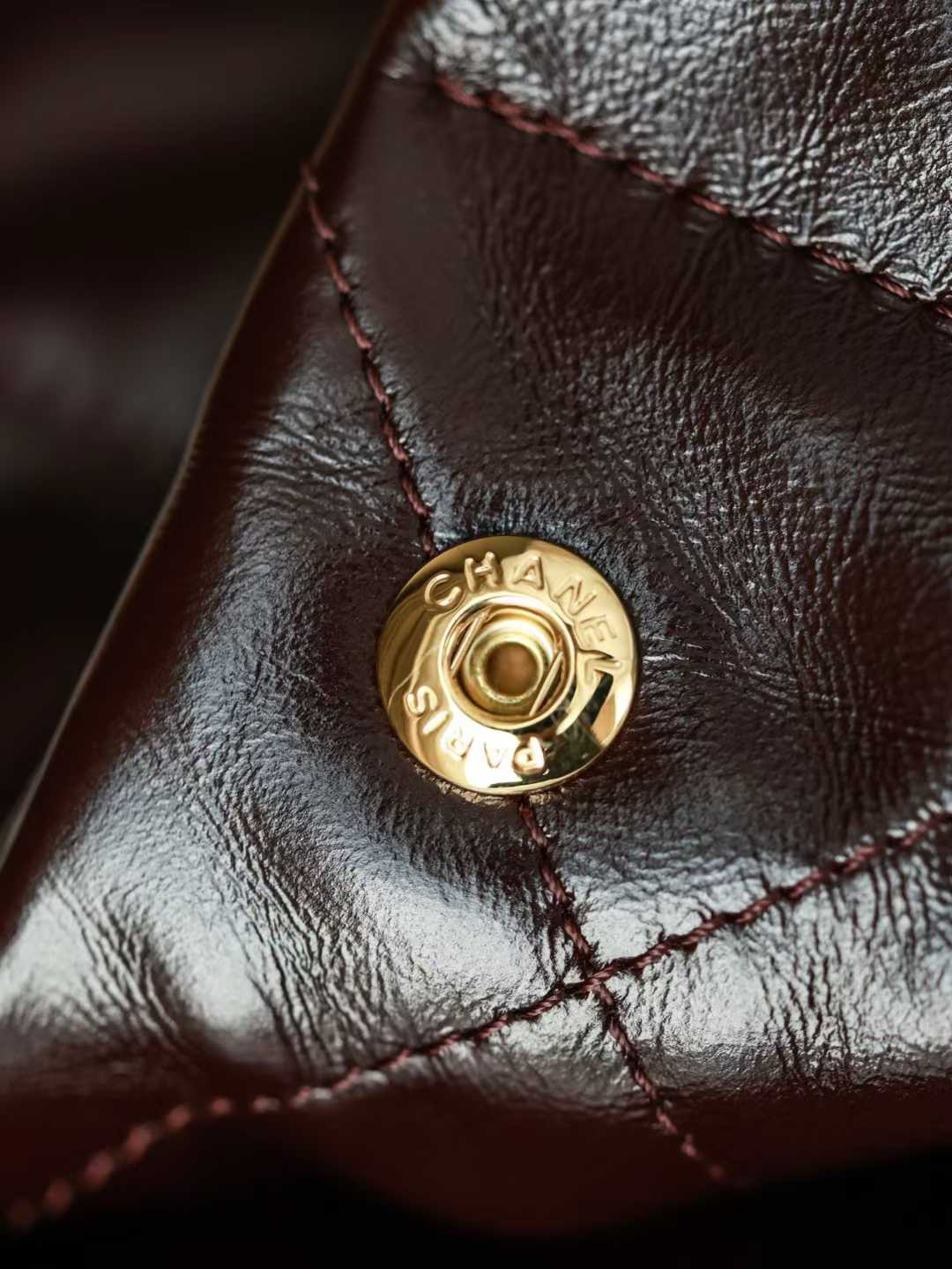 Chanel 22s Shopping Bag view 9