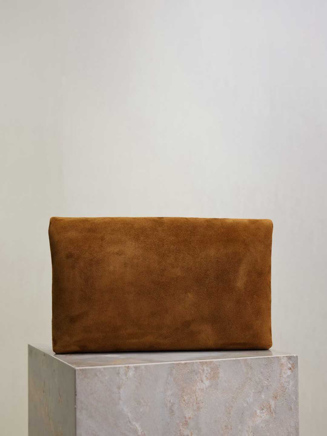 Saint Laurent CASSANDRE pouch on chain in suede view 6