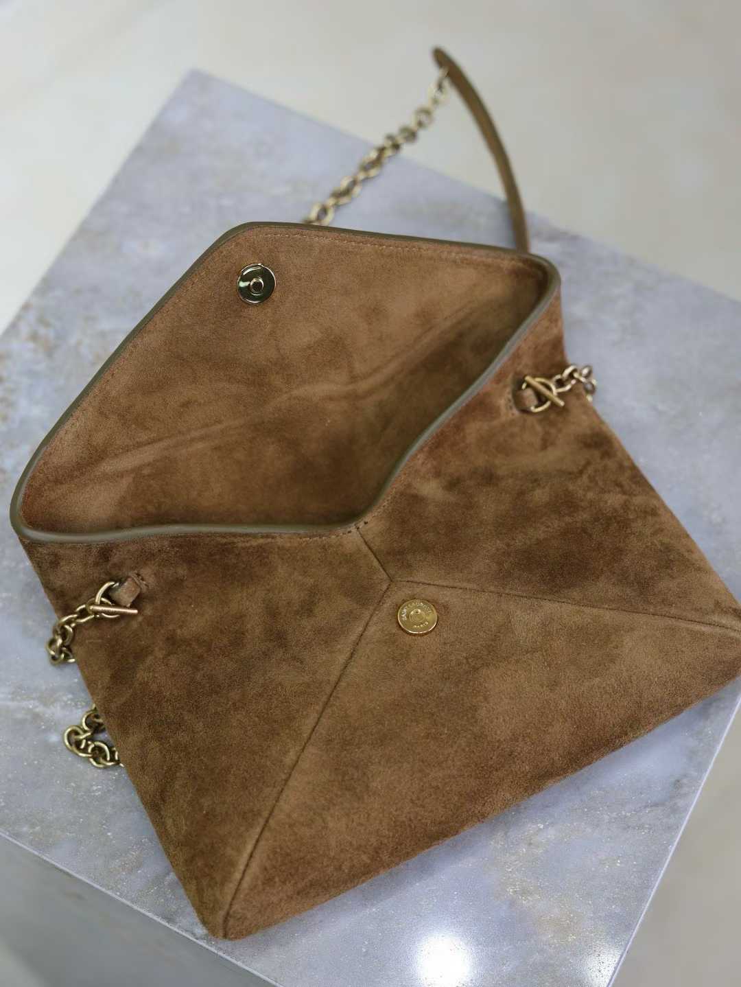 Saint Laurent CASSANDRE pouch on chain in suede view 7