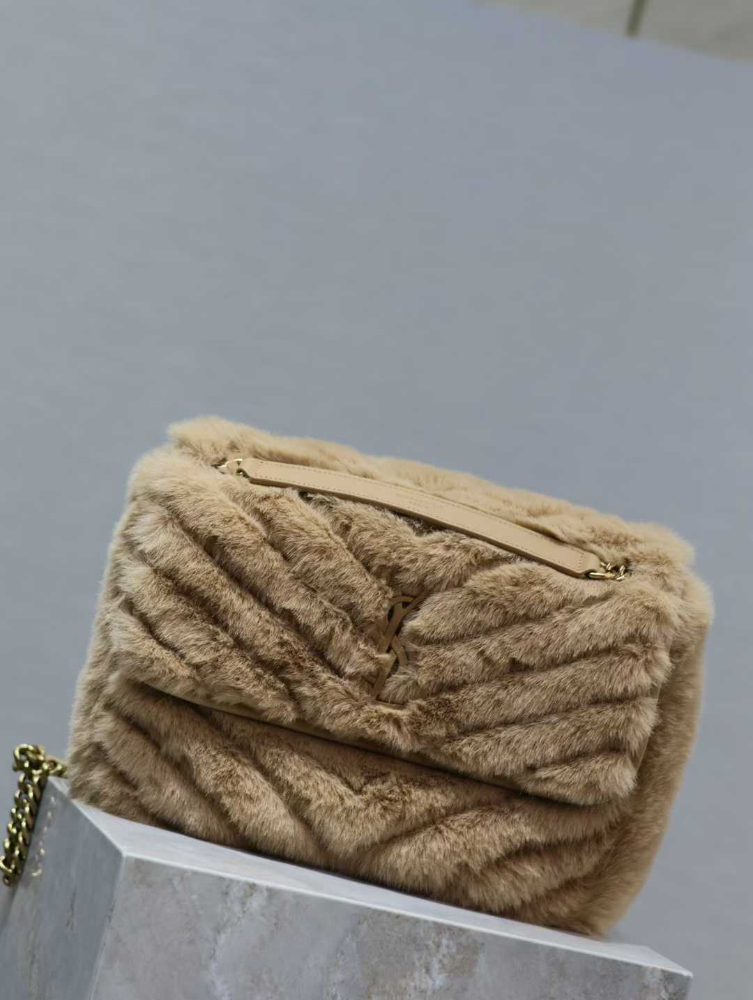 Saint Laurent Niki In Vintage Leather view 2