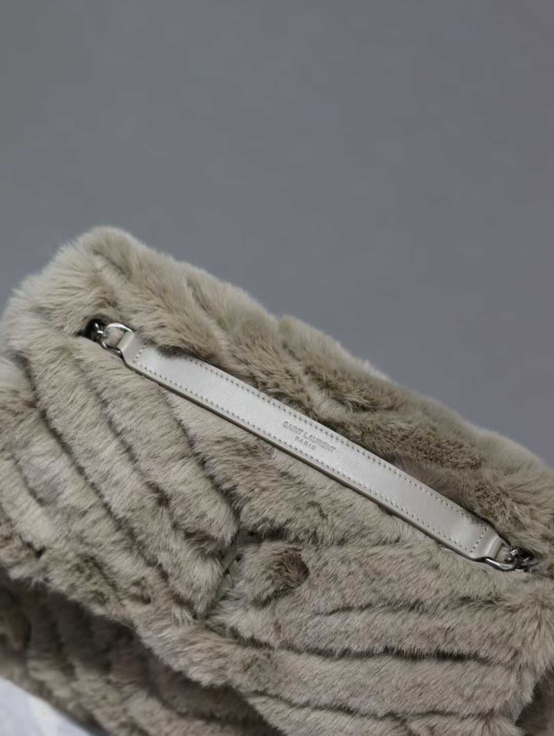 Saint Laurent Niki In Vintage Leather view 4