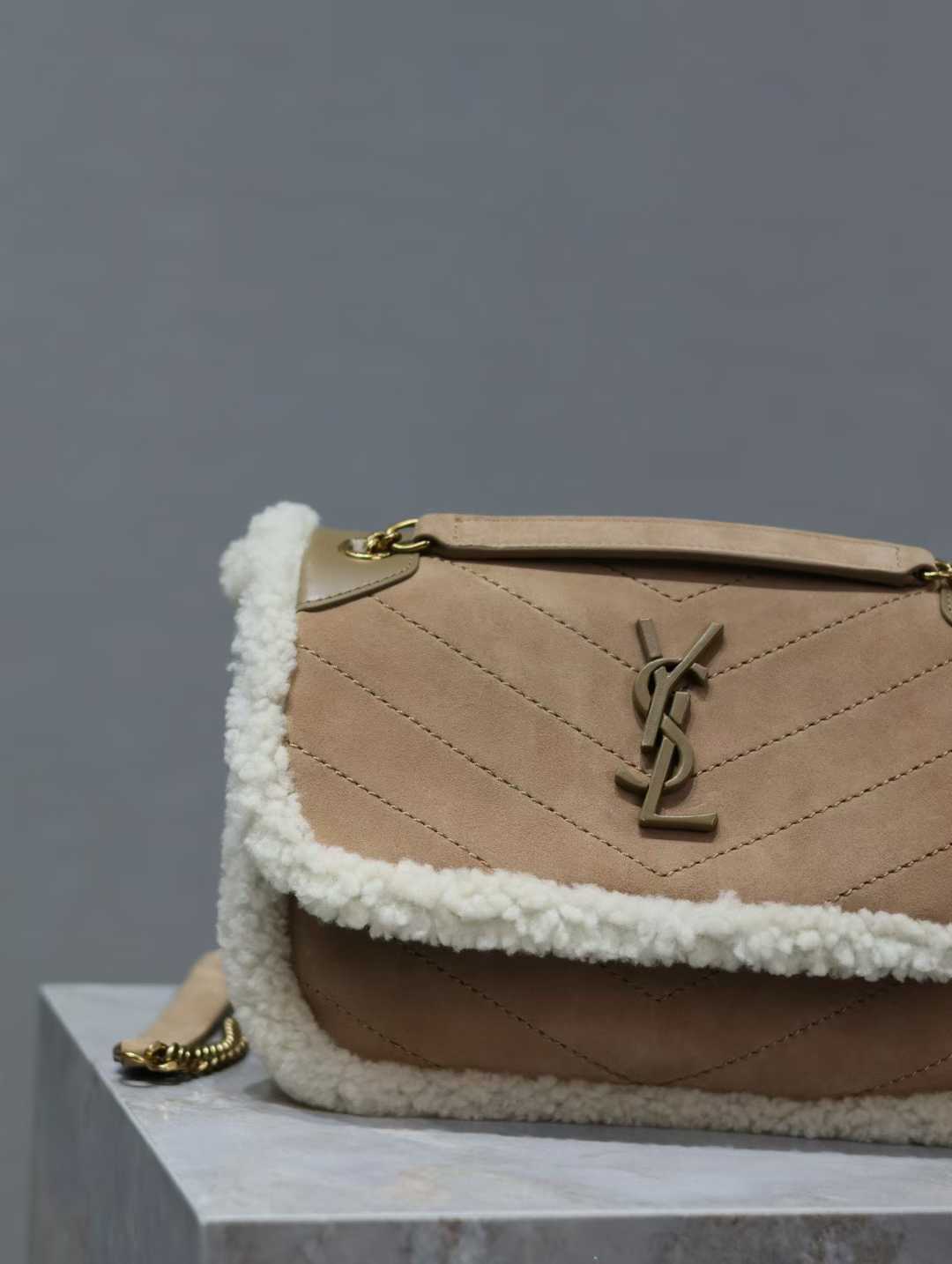 Saint Laurent Niki In Vintage Leather view 3