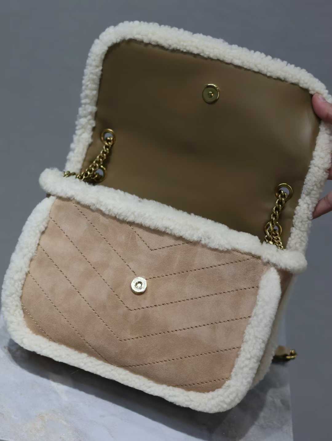 Saint Laurent Niki In Vintage Leather view 7