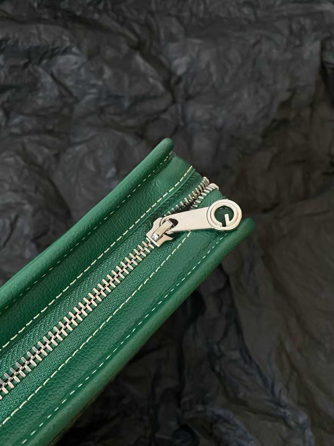 Goyard Jouvence PM Toiletry Bag view 10