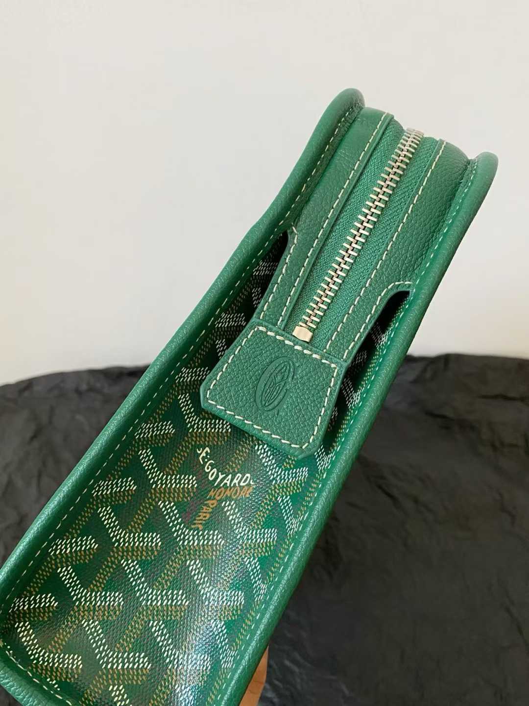 Goyard Jouvence PM Toiletry Bag view 9