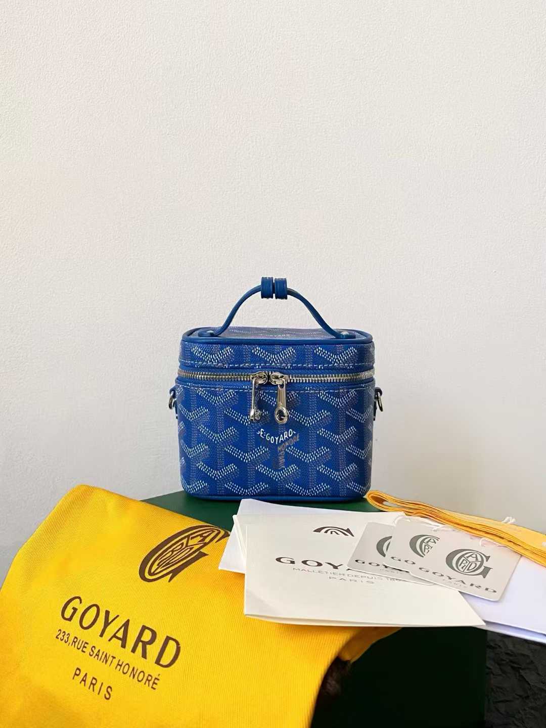 Goyard Muse Nano Vanity view 2