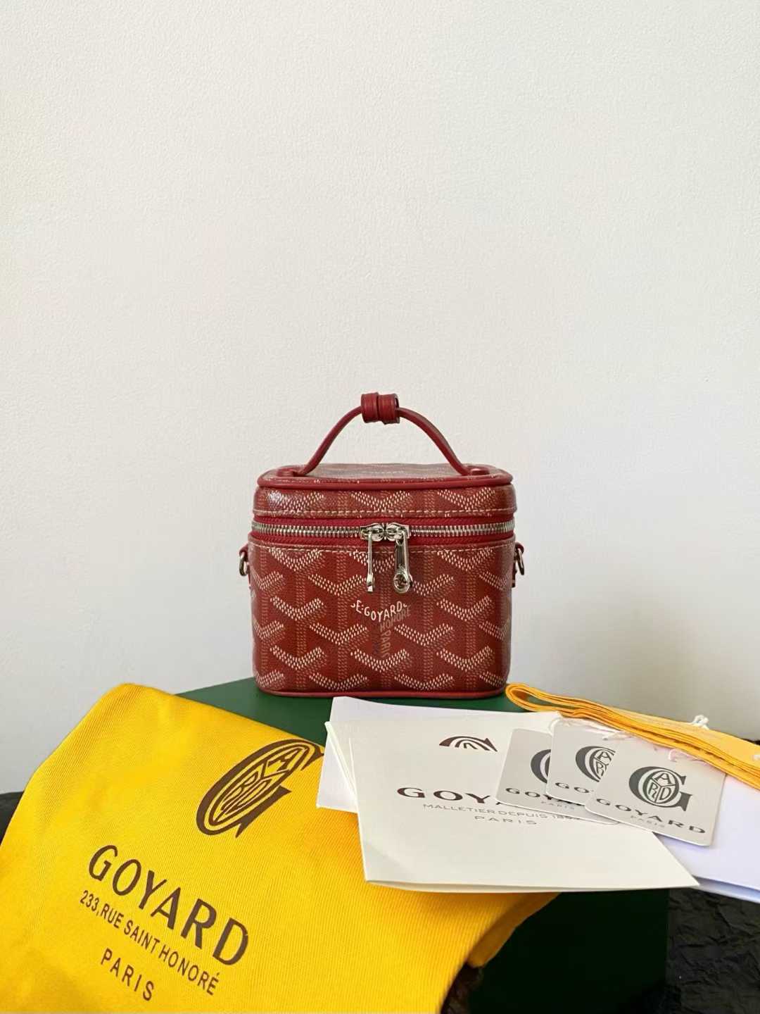 Goyard Muse Nano Vanity view 6
