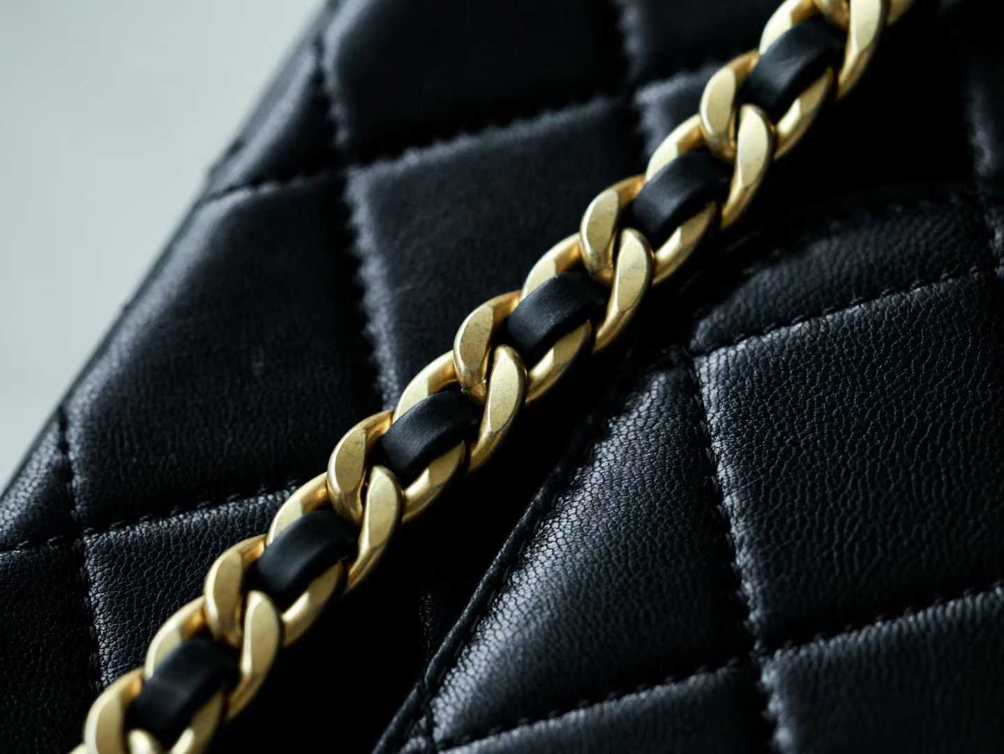 Chanel Flap Bag view 4