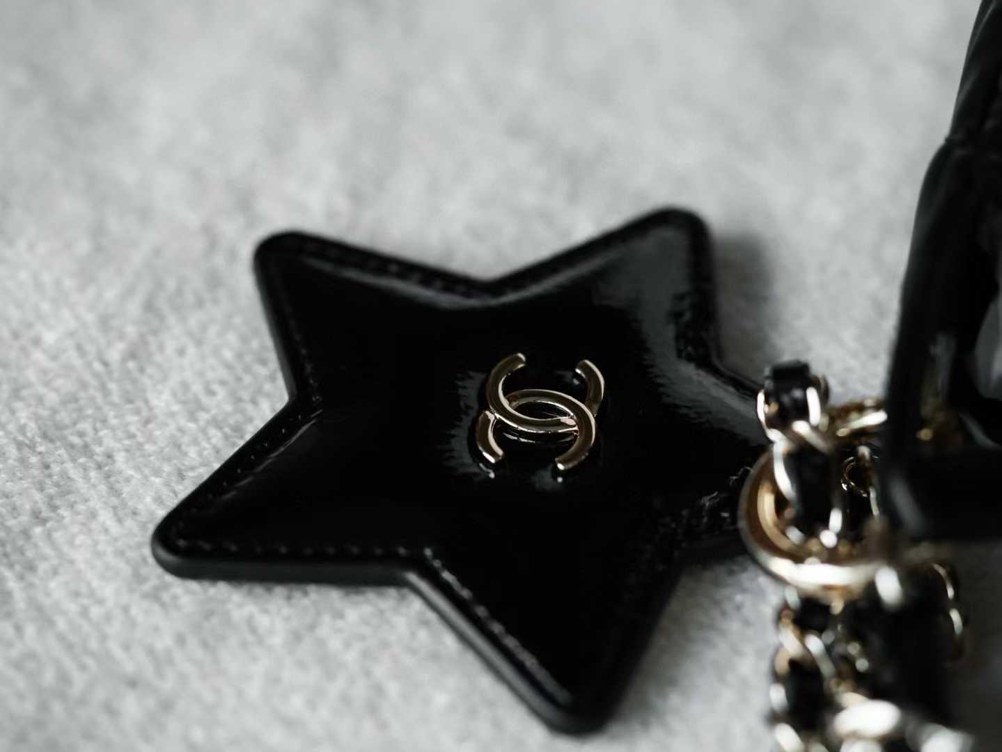 Chanel 25n Pochette Avec view 6