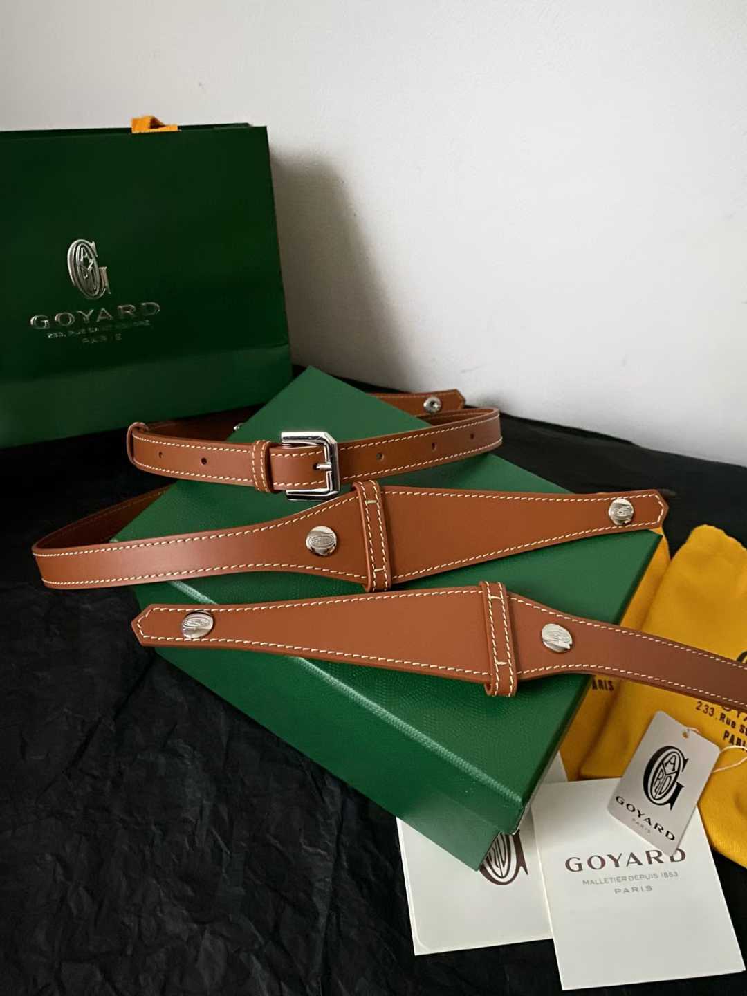 Goyard Cuir MM Strap view 23