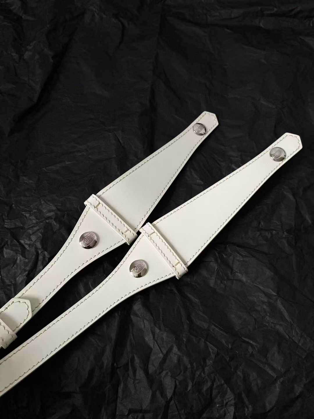 Goyard Cuir MM Strap view 3