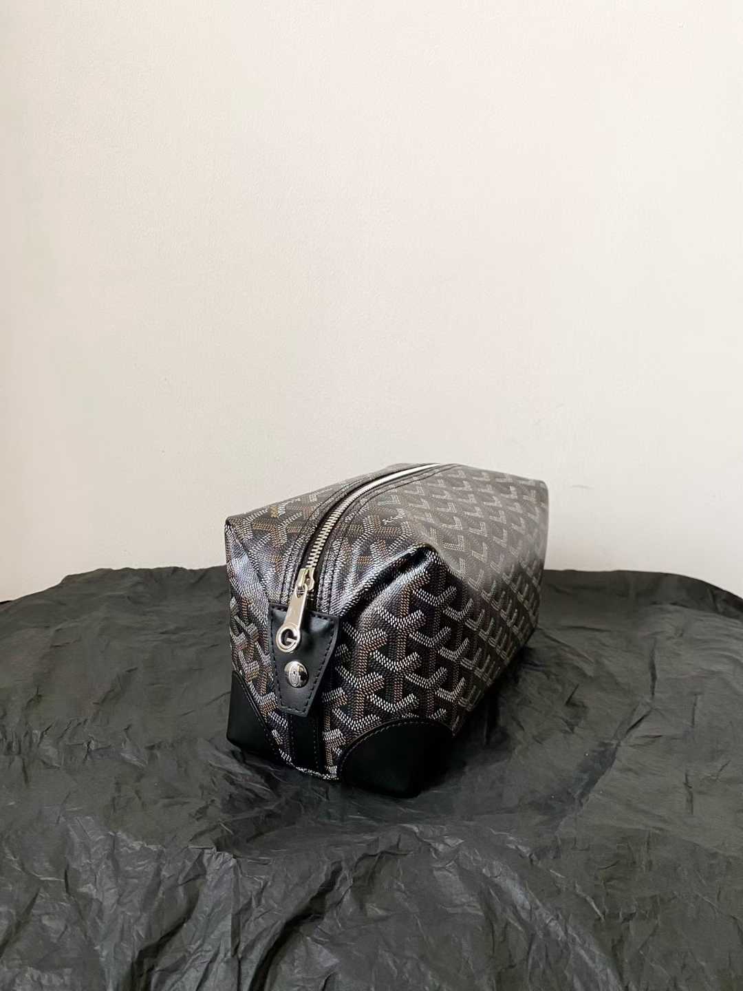 Goyard Bowling 25 Toiletry Bag view 14
