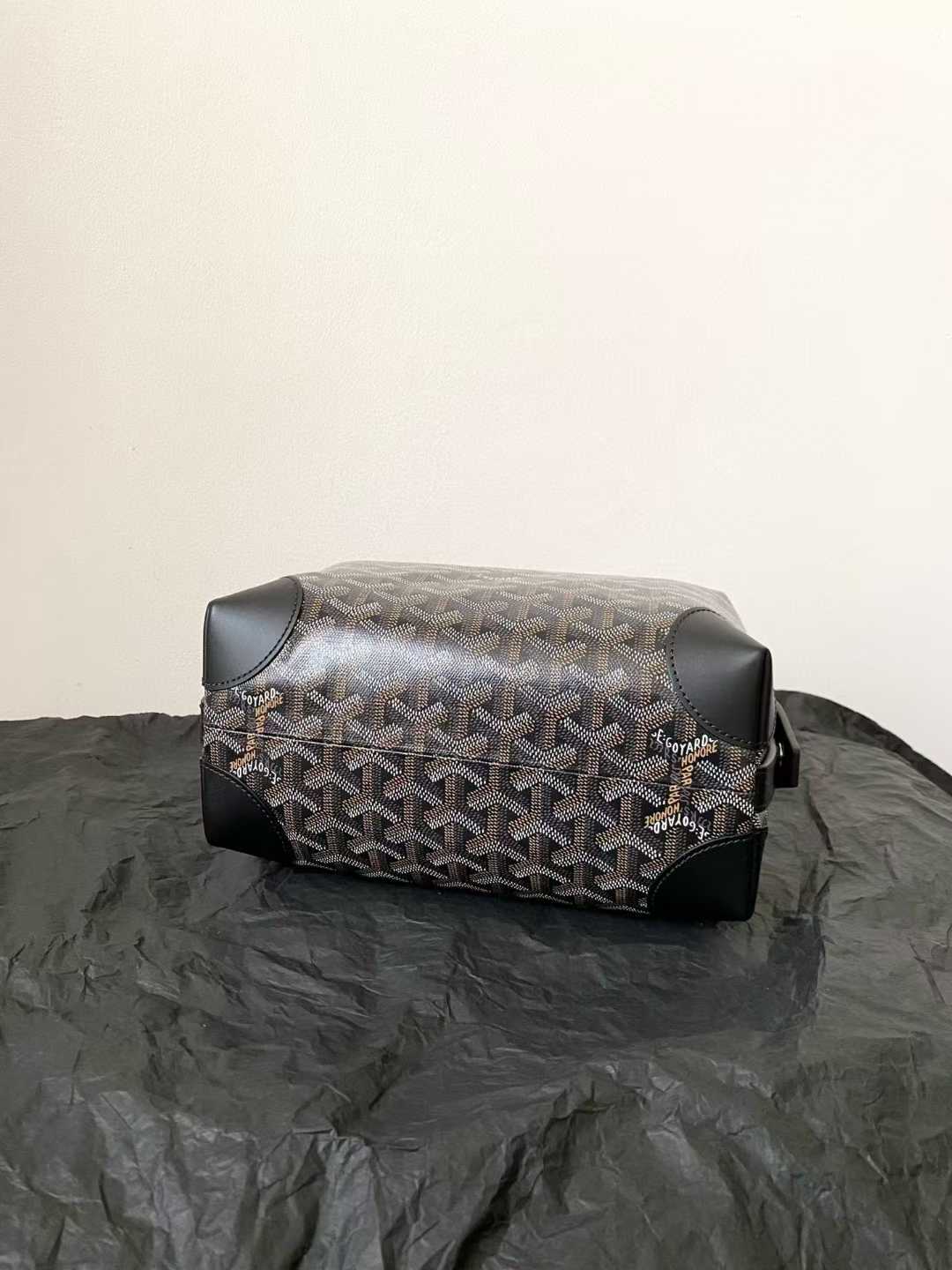 Goyard Bowling 25 Toiletry Bag view 15