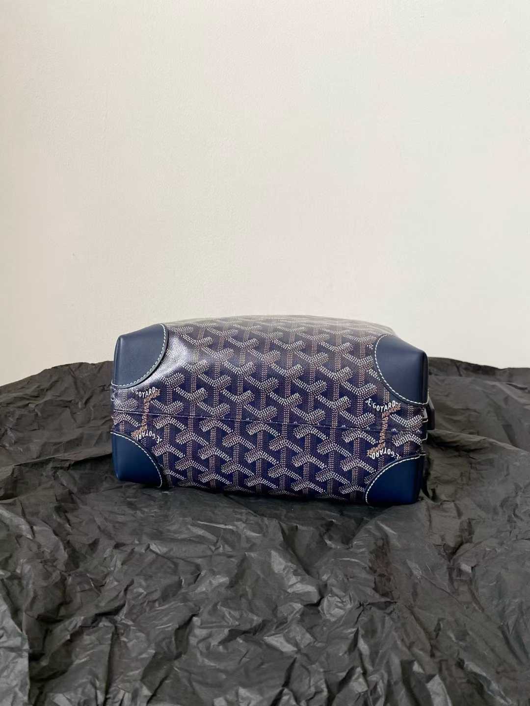 Goyard Bowling 25 Toiletry Bag view 18
