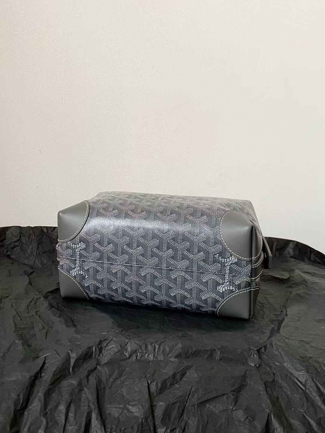 Goyard Bowling 25 Toiletry Bag view 3