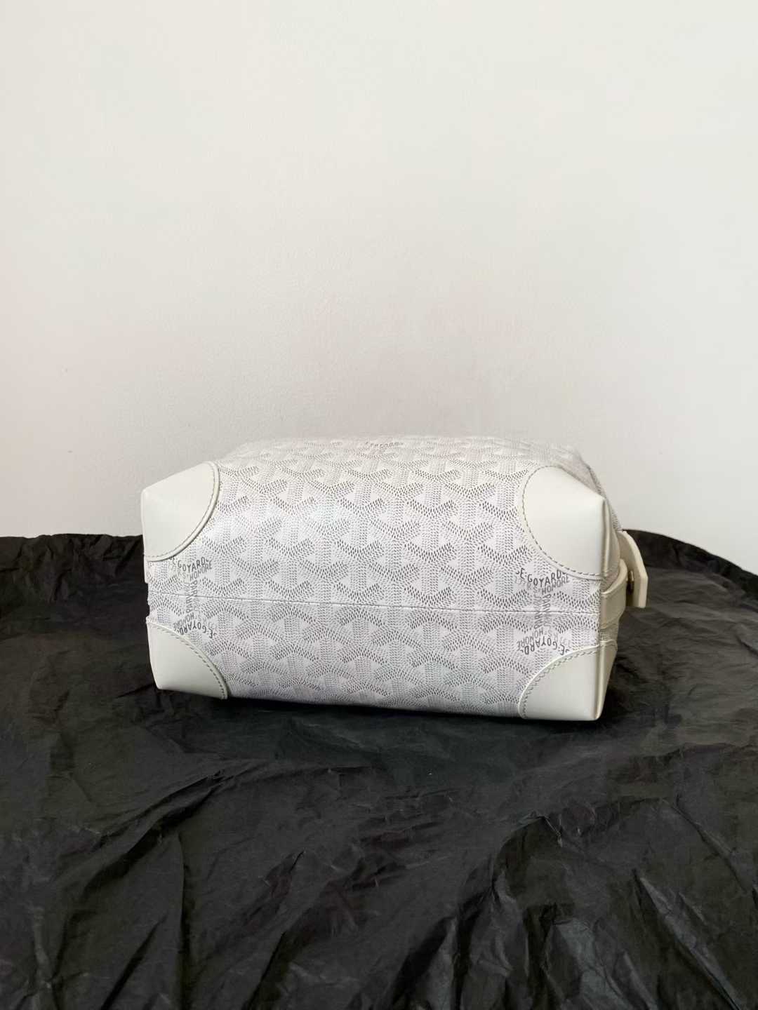 Goyard Bowling 25 Toiletry Bag view 33