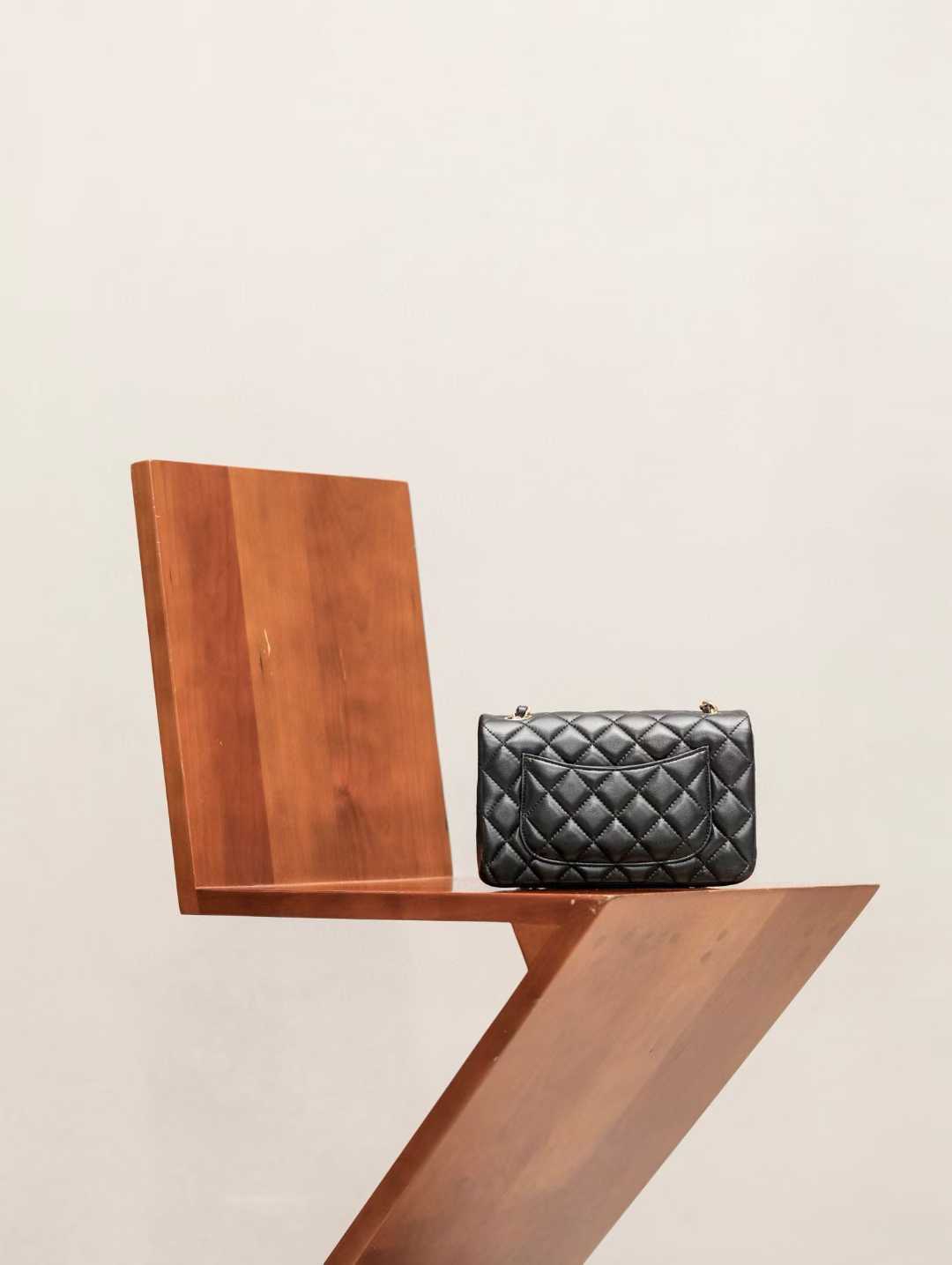 Chanel Flap bags view 2