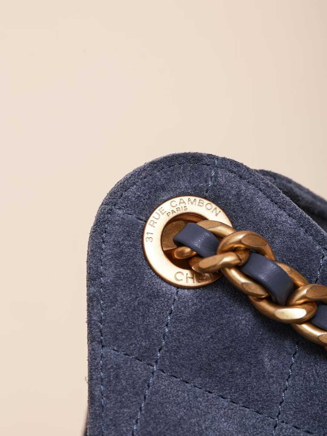 Chanel 25 Handbag view 6